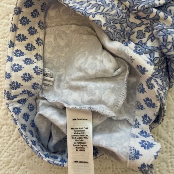 Vineyard Vines Girls Scalloped Hem Print Shorts XS 5-6 - Picture 2 of 7